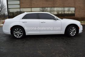 2020 Chrysler 300 Series AWD