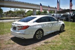 2019 Honda Accord Touring full