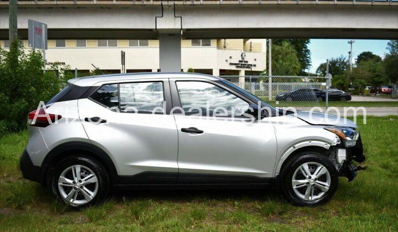 2020 Nissan Kicks S full