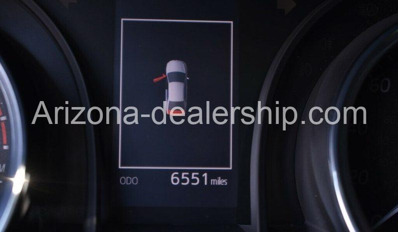 2020 Toyota Camry SE full