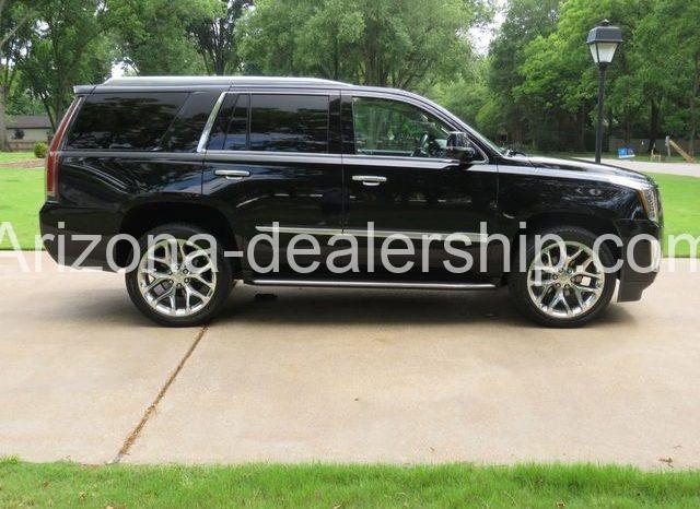 2019 Cadillac Escalade Luxury 4WD full