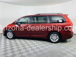 2013 Toyota Sienna XLE full