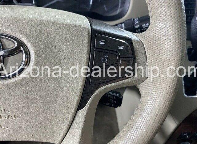 2013 Toyota Sienna XLE full