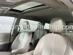 2013 Toyota Sienna XLE full