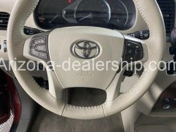 2013 Toyota Sienna XLE full