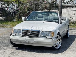 1995 Mercedes-Benz E-Class full