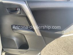 2018 Toyota RAV4 LE full