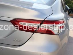 2018 Toyota Camry XLE full