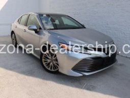 2018 Toyota Camry XLE full