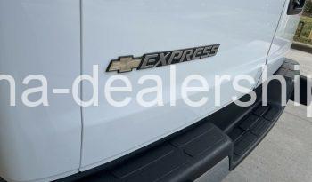 2020 Chevrolet Express 2500 Work Van full
