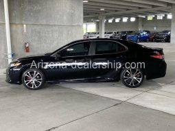 2019 Toyota Camry SE full