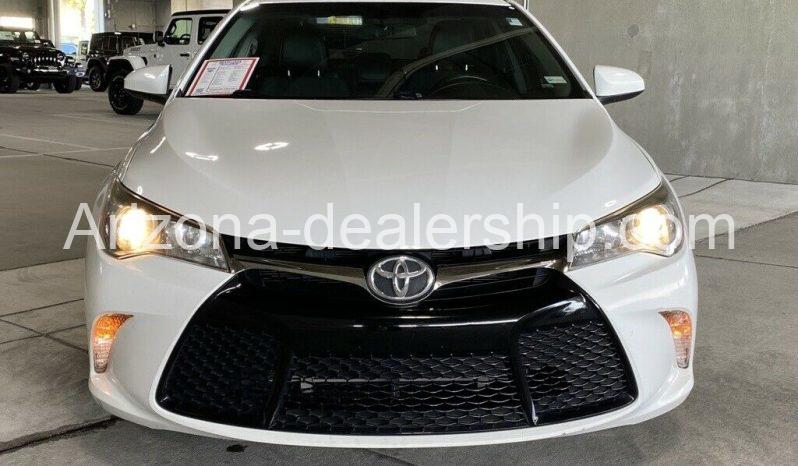 2017 Toyota Camry SE full