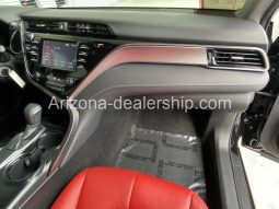 2019 Toyota Camry SE full