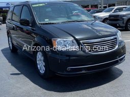 2016 Chrysler Town & Country Touring full