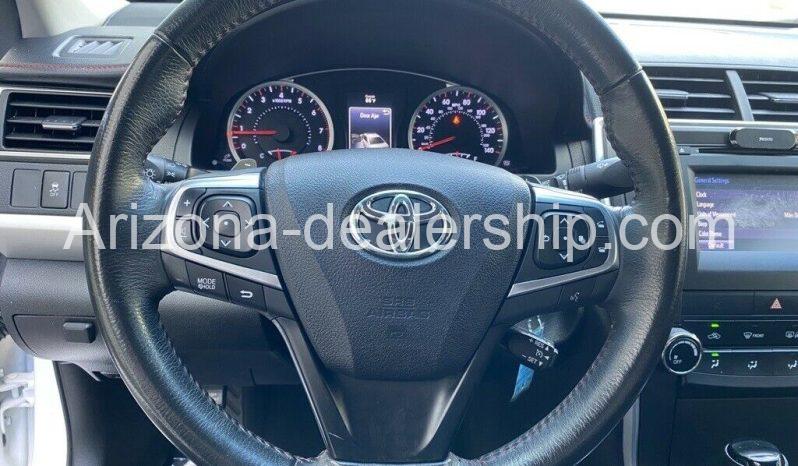 2017 Toyota Camry SE full