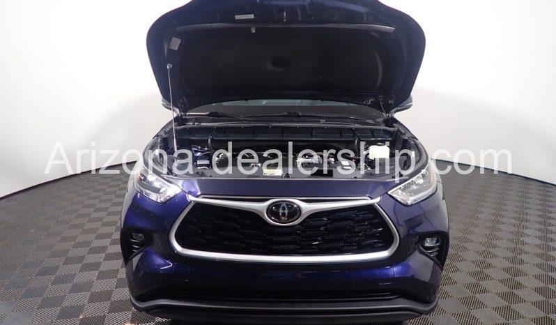 2020 Toyota Highlander LE full