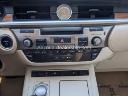 2015 Lexus ES 300h Hybrid full