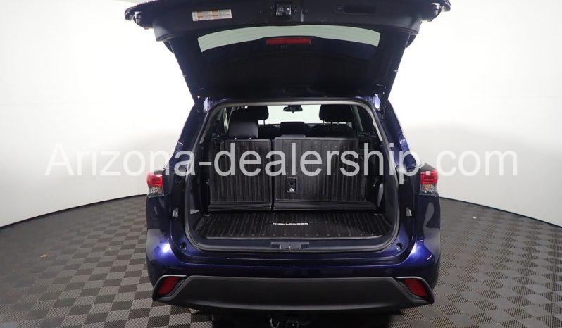 2020 Toyota Highlander LE full