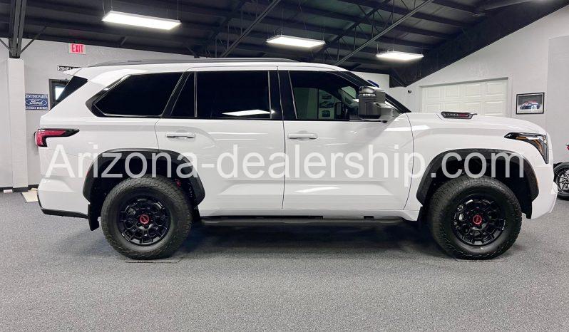 2023 Toyota Sequoia 4WD full