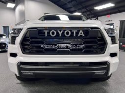 2023 Toyota Sequoia 4WD full