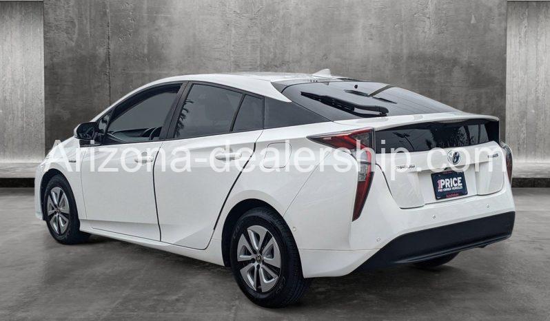 2018 Toyota Prius Three full