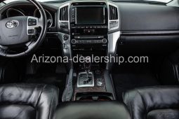 2013 Toyota Land Cruiser full