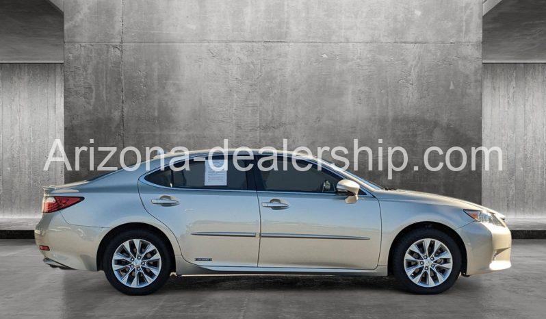 2015 Lexus ES 300h Hybrid full