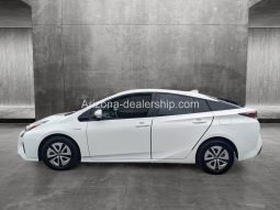 2018 Toyota Prius Three full