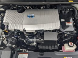 2018 Toyota Prius Three full