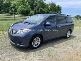 2017 Toyota Sienna XLE Premium