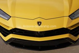 2022 Lamborghini Urus full