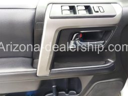 2018 Toyota 4Runner SR5 4WD full