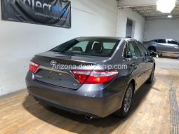 2017 Toyota Camry SE full