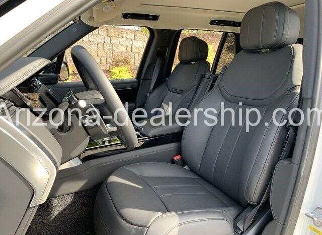 2023 Land Rover Range Rover SE full