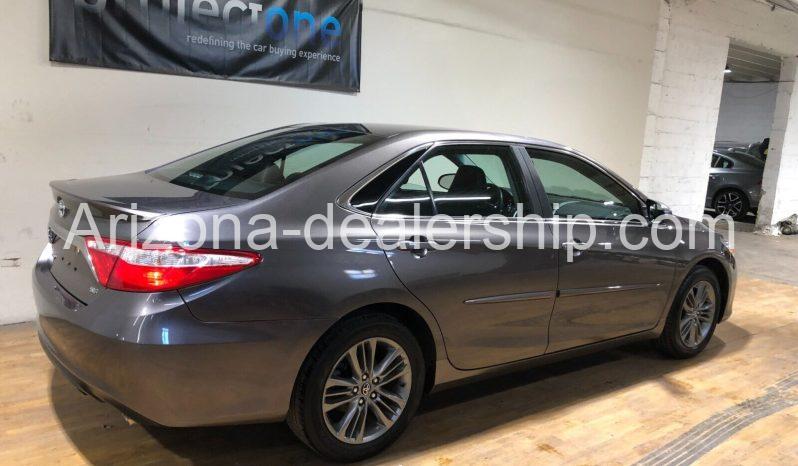 2017 Toyota Camry SE full