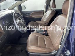 2019 Toyota Sienna Limited Premium full