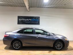 2017 Toyota Camry SE full