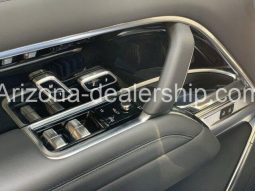 2023 Land Rover Range Rover SE full