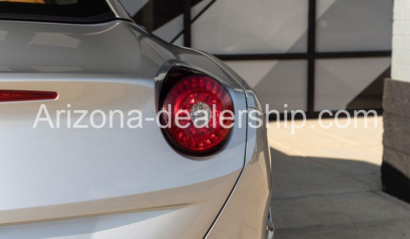 2015 Ferrari California T full