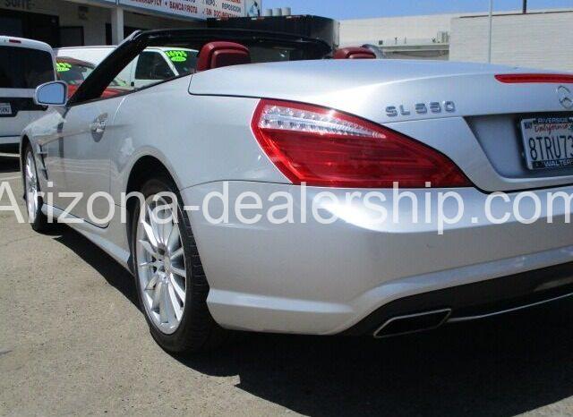 2013 Mercedes-Benz SL-Class SL 550 2dr Convertible full