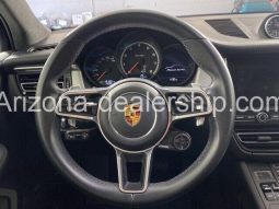 2021 Porsche Macan Turbo full