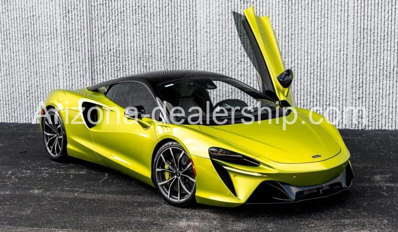 2023 McLaren Artura full