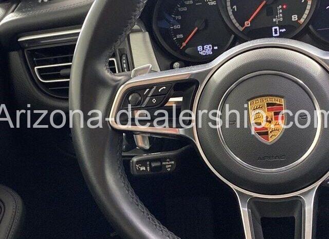 2021 Porsche Macan Turbo full