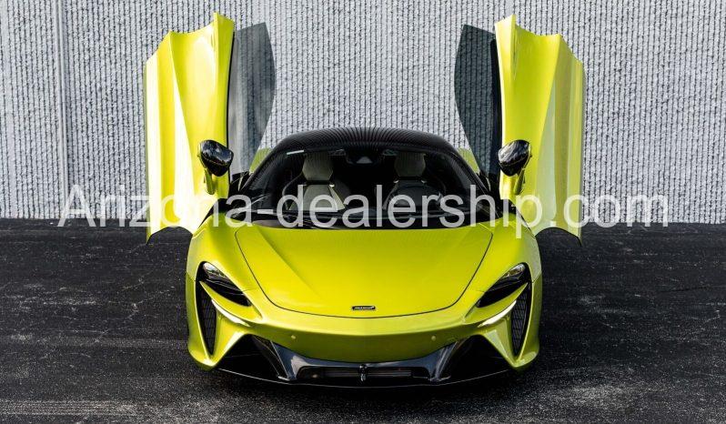 2023 McLaren Artura full