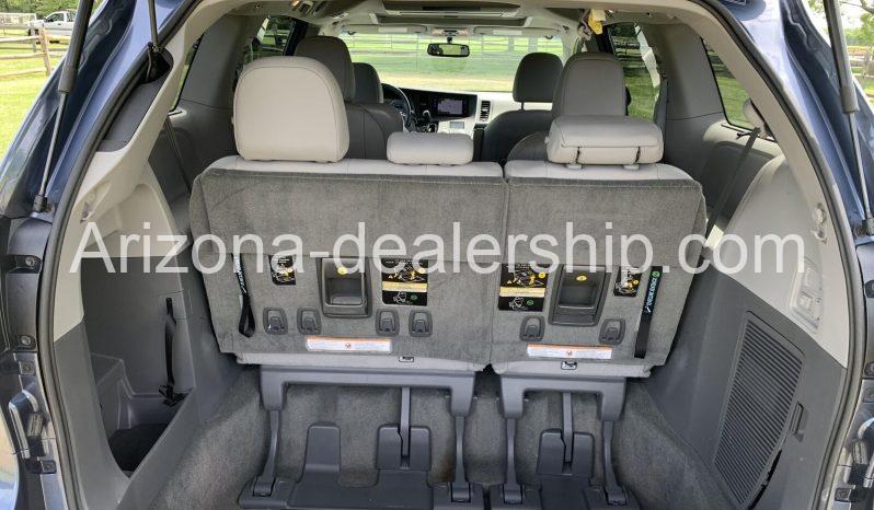 2017 Toyota Sienna XLE Premium full