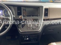 2019 Toyota Sienna Limited Premium full