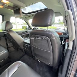 2011 Chevrolet Suburban LTZ 4WD full