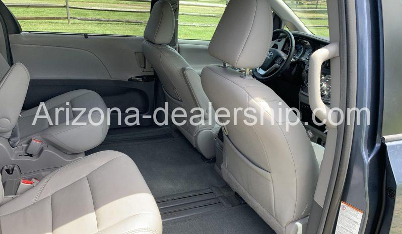 2017 Toyota Sienna XLE Premium full