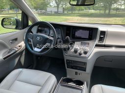 2017 Toyota Sienna XLE Premium full