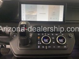 2023 Land Rover Defender S full